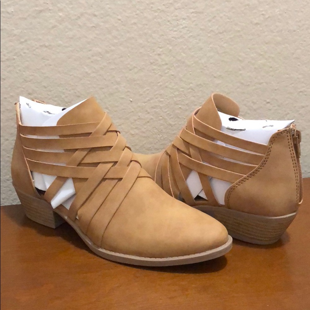 Bootie - Picture 2 of 7